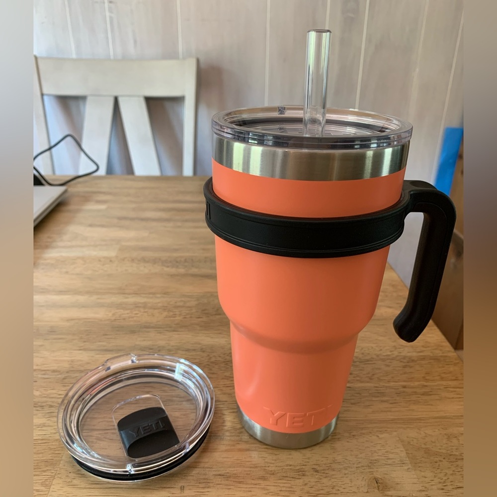 Yeti 30oz Tumbler 2017 Limited Edition Coral w/ accessories